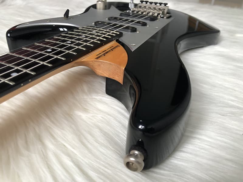 Washburn N-61 Nuno Bettencourt Signature Black w/ Ebony