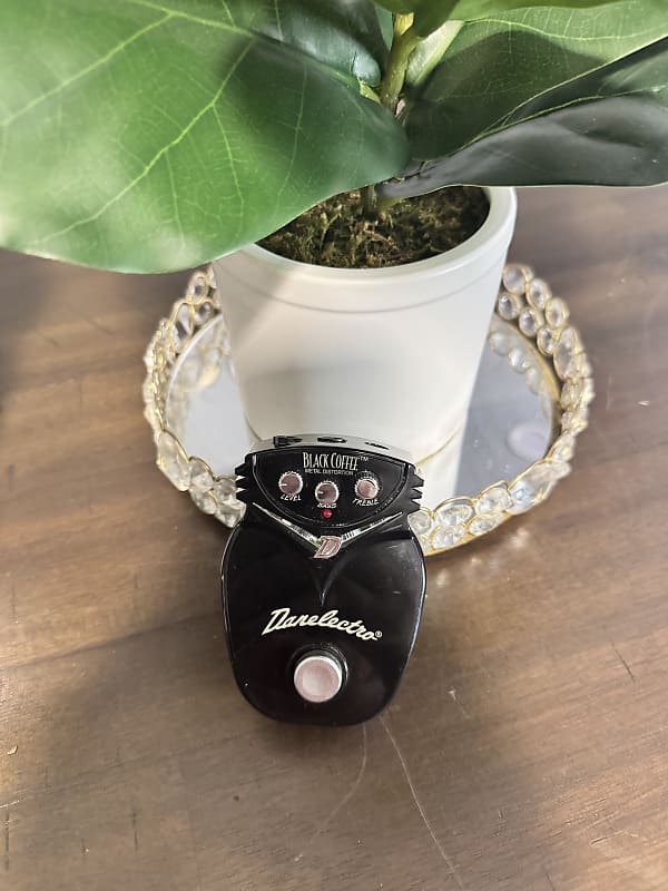 Danelectro Black coffee