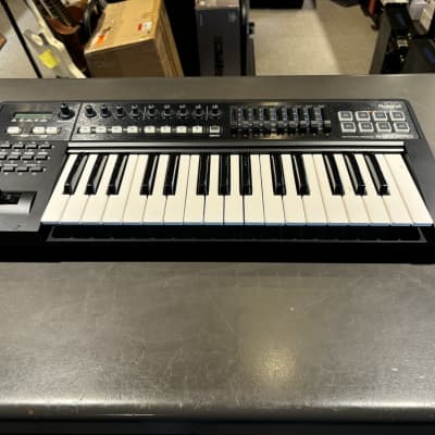 Roland A-300PRO 25-Key MIDI Keyboard Controller | Reverb