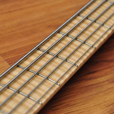 Sadowsky NYC Custom Will Lee Signature 22 Fret 5 string - 3 Sadowsky NYC Custom Will Lee Signature 22 Fret 5 string - 3