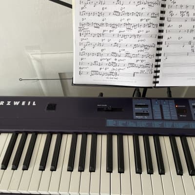 Kurzweil SP 76 2000 Deep Purple/ Blue