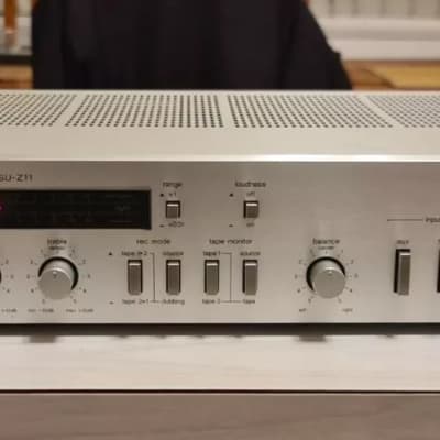 VINTAGE TECHNICS STEREO INTEGRATED AMPLIFIER/PHONO/AUX/JAPAN/110v/220v image 1