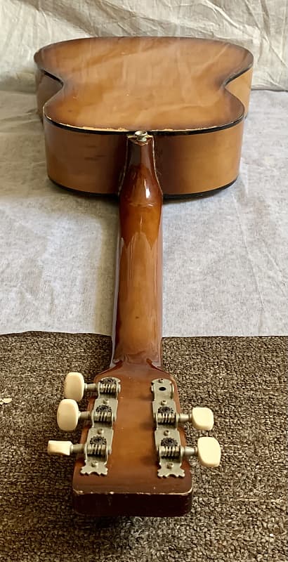 HARMONY Model 12531 Vintage Acoustic Parlor 3/4 Guitar 36