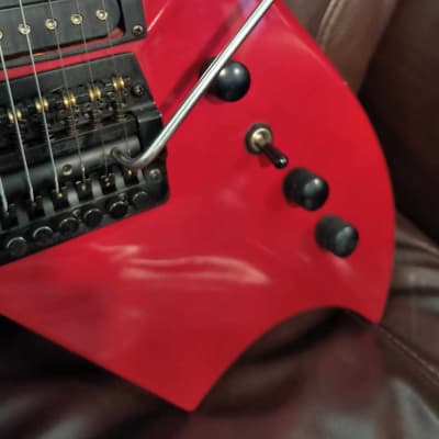 Vintage Rare (1986) B.C. Rich Bich N.J. Series Guitar (MIK) Red w/ Kahler Tremolo & Whammy Bar  *Rare Arrow Inlays only produced in 1986. image 2