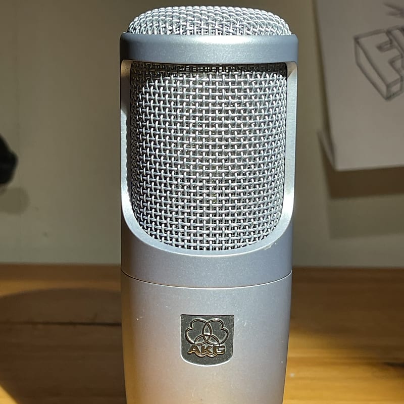 AKG Perception 100 | Reverb