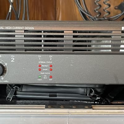 Mackie M1200 FR Series 2-channel power amplifier 90s | Reverb