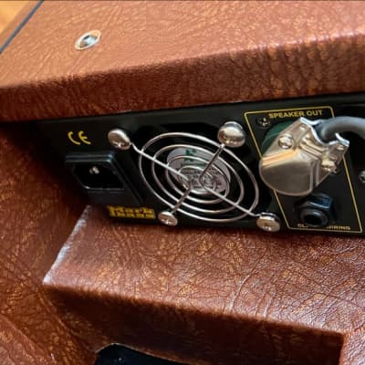 DV Mark AC101H Acoustic Guitar Amplifier image 8
