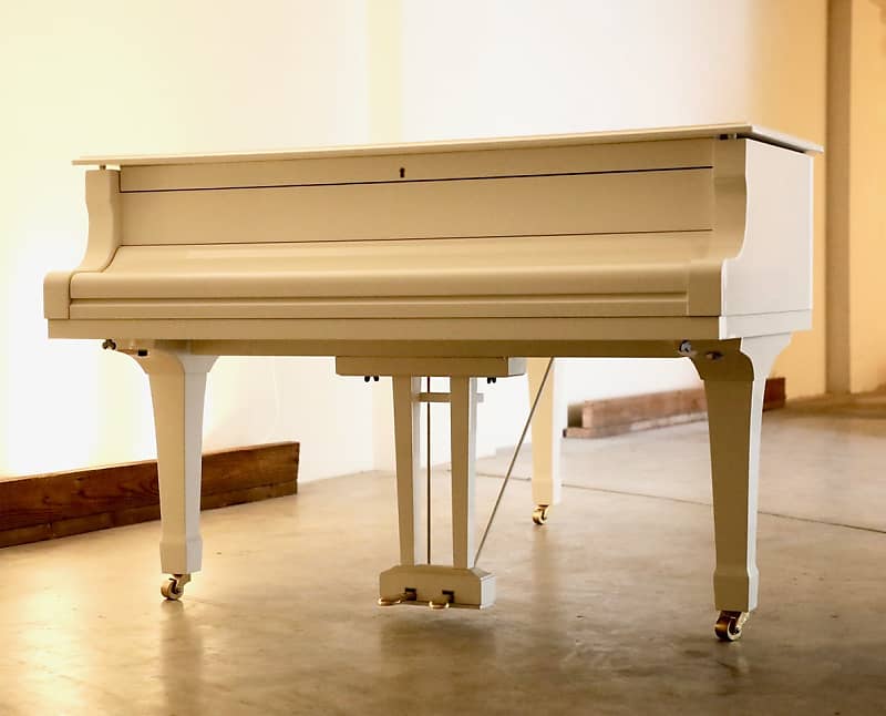 1978 Yamaha C7 Semi-Concert Grand Piano in Rare Polished