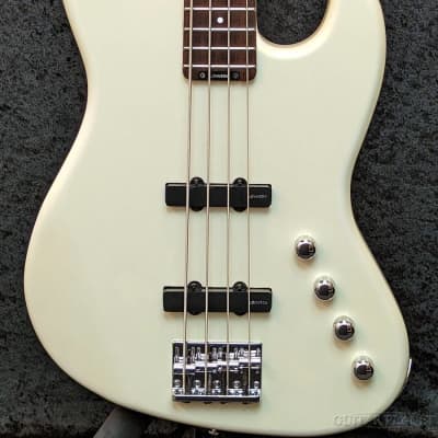 Blade B2 -Pearl White-【USED】【Alder Body】 for sale