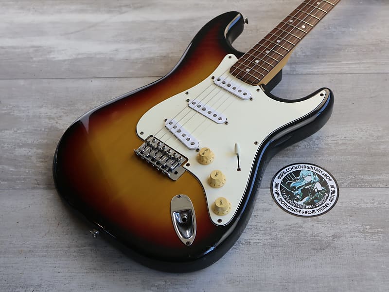 1977 Greco Japan SE-600 Sparkle Sounds Stratocaster (Sunburst