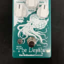 EarthQuaker Devices The Depths Optical Vibe Machine 2014 - 2017 - Teal / White Print