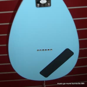 Vox Apache 1 Teardrop Seafoam Blue Travel Guitar with Built-in Amp and Rhythms and Gig Bag image 7
