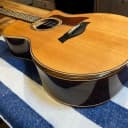 Taylor 814ce DLX with V-Class Bracing 2018 - 2020 - Natural
