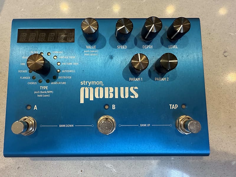 Strymon Mobius