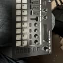 Roland MC-101 Groovebox 2019 - Present - Black