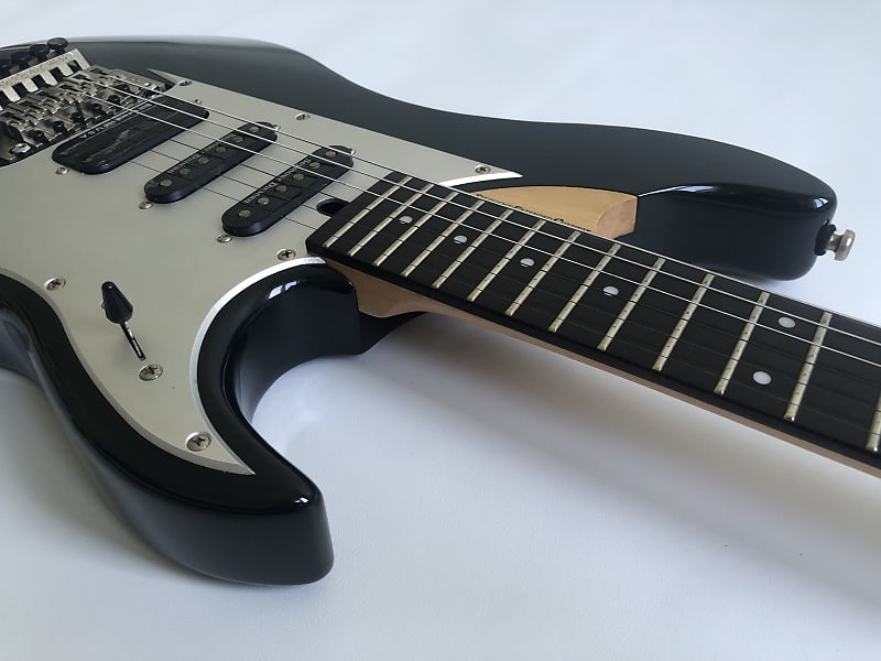 ギター Washburn  N61Black NunoBettencourt Model 2006 Washburn Nuno Bettencourt Signature Model Electric