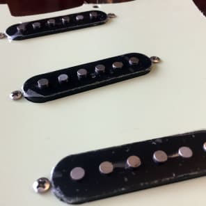 Pre-Wired Stratocaster "Scooped" Pickup Set - Alnico 5, CTS Pots, Oak Grigsby - Wainwright Customs image 4