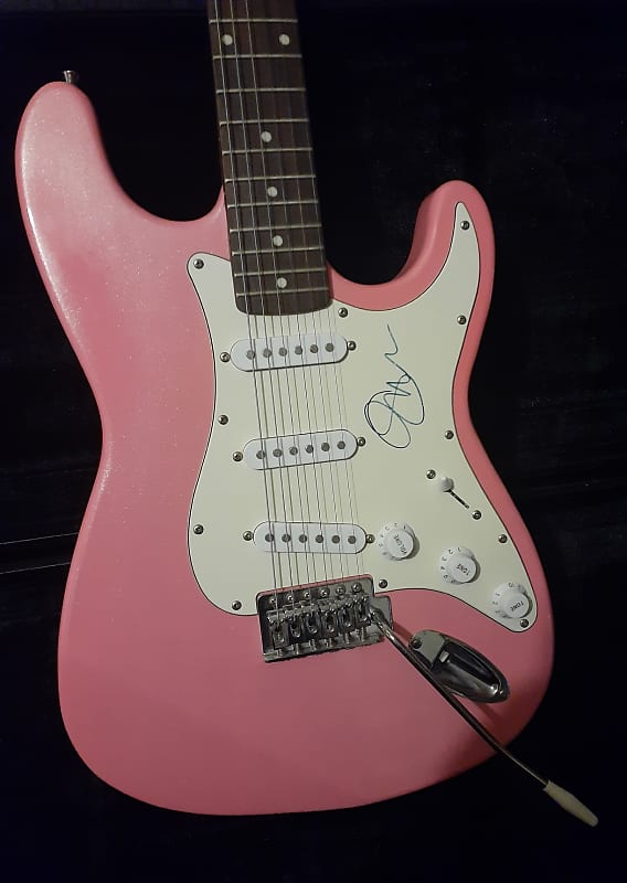 Gwen Stefani Signed Guitar / Autographed Guitar Stratocaster Style Glitter Pink Electric Guitar *As Pictured* GENUINE SIGNATURE With C.O.A! image 1