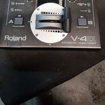 Roland V-4EX 4-Channel Digital Video Mixer image 3