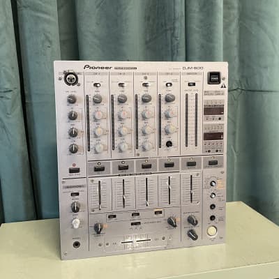 Pioneer DJM-600 Professional Turntable Mixer image 1