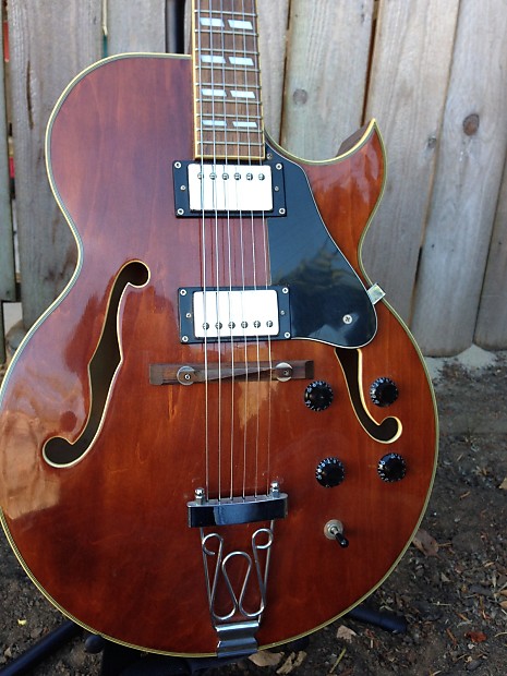Jay Turser JT 136 Walnut
