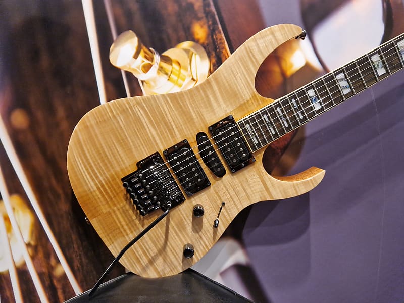 Ibanez RG8570CST-NT j.custom E-Guitar 6-string + Hardcase | Reverb