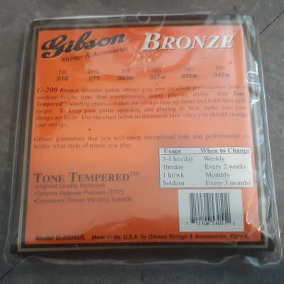Case Candy Vintage Gibson Bronze 10/47 Super Ultra Light Acoustic Guitar Strings Vintage Made in USA image 2
