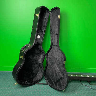 On-Stage GCA5000B Hardshell Acoustic Guitar Case