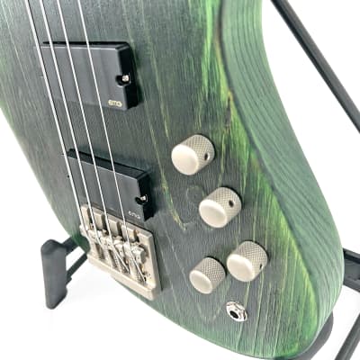 Offbeat Guitars "Jacqueline" aka "Jax" 32" Medium Scale Bass in Emerald City Eclipse with Active EMG Pickups image 10