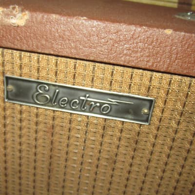 ~1961 Rickenbacker M-8 Amp Brown w/ Fender Speaker Sounds Great like a Champ image 3