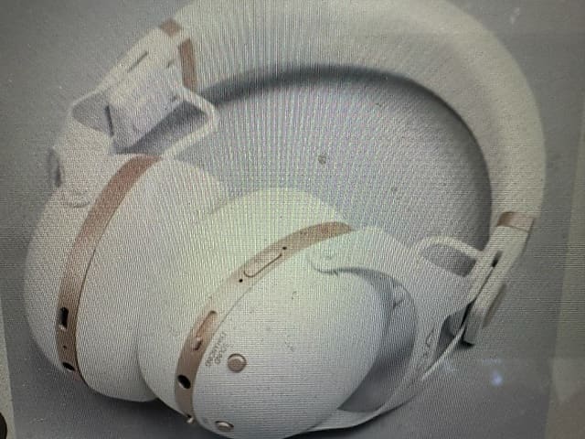 MUZIK HELPS! Vox VH-Q1 Wireless Noise Cancelling Headphones 2021 - Present - White / Pink Gold image 1