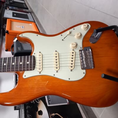 FENDER American Performer Stratocaster RW Honey Burst Chitarra Elettrica image 2