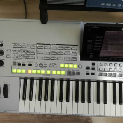 Yamaha Tyros 1 keyboard arranger workstation image 3