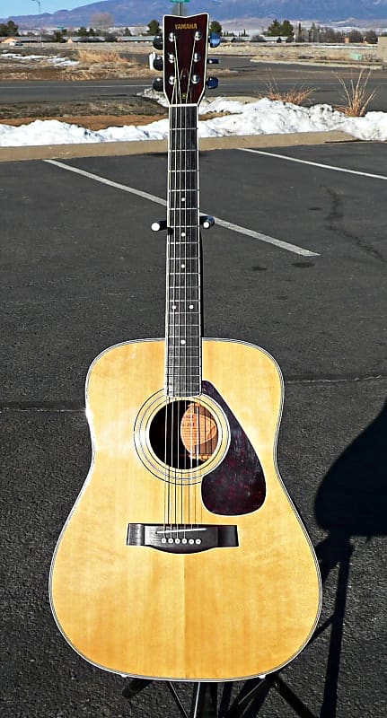 Vintage 70's Yamaha FG-201 Acoustic Guitar - Made in Japan