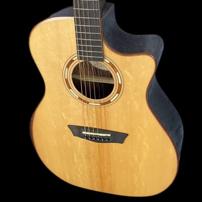 Washburn WCG20SCE Comfort Series Electro Acoustic Guitar in Natural image 3