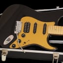 Fender American Deluxe Stratocaster 2005 Montego Black