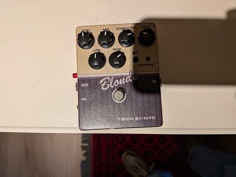 Tech 21 Blonde