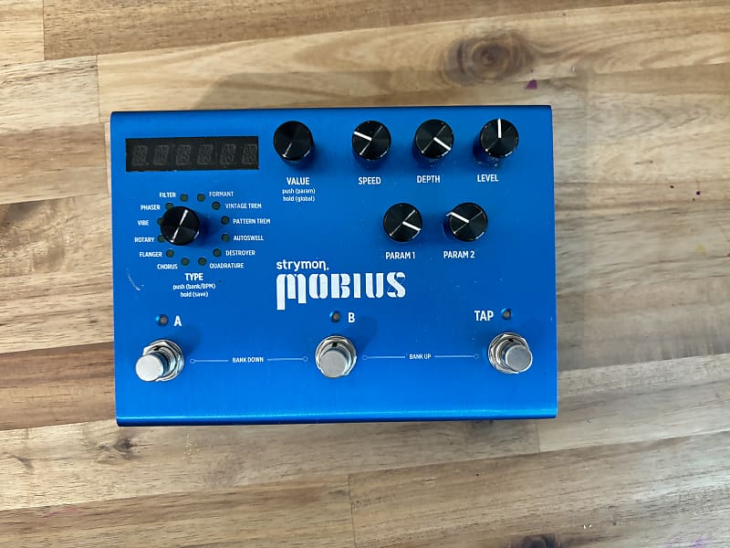 Strymon Mobius