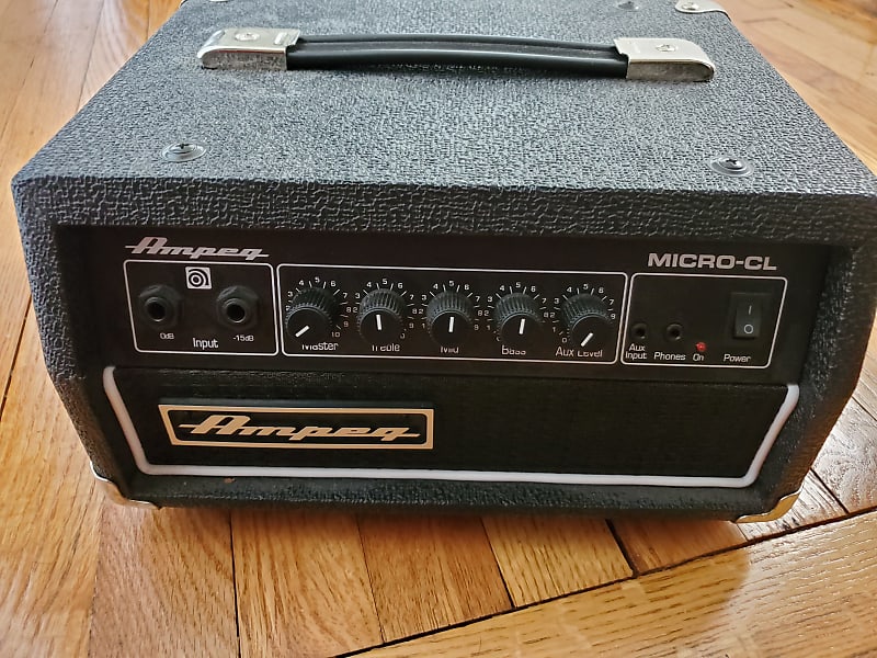 Ampeg Micro CL 100-Watt 2x10