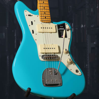Fender American Professional II Jazzmaster Maple Fingerboard Electric Guitar Miami Blue (serial- 1196)