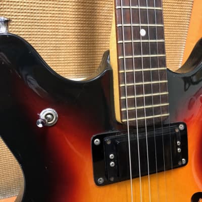 Vintage 1960s Wilson SAF II 2-Pickup Hollow 6 String Sunburst Electric Guitar image 3