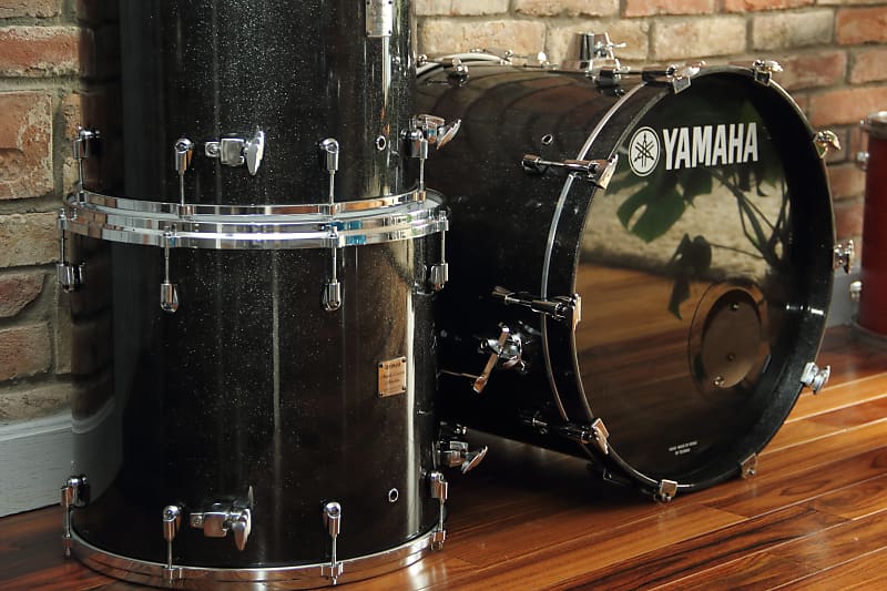 Yamaha Maple Custom Absolute Nouveau Drum Set