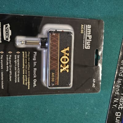 Vox headphone amplifier amPlug 