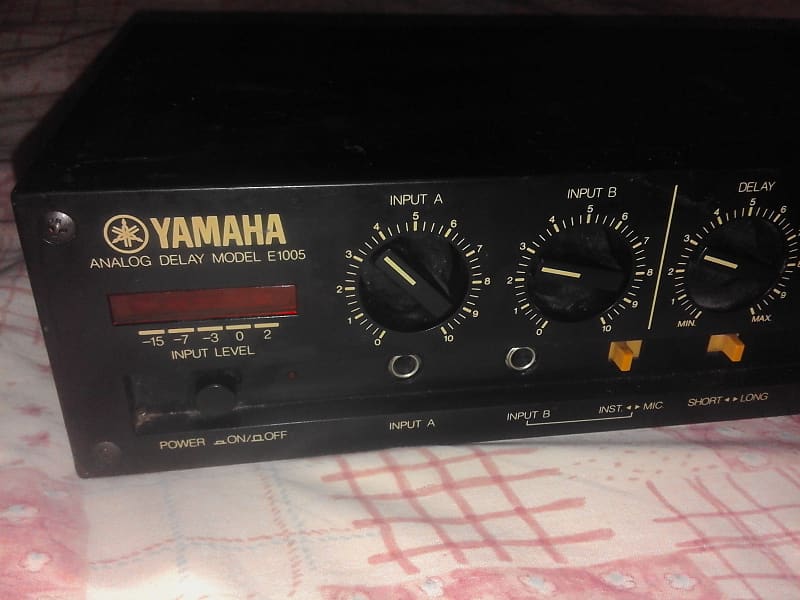 Yamaha E1005 1986 - black image 1
