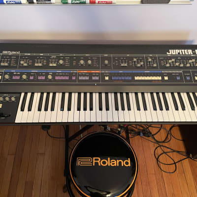 Roland Jupiter 6 61-Key Synthesizer image 2