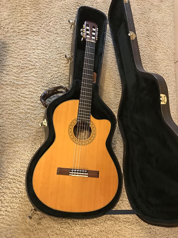 Alvarez Yairi CY128CE Classical Acoustic-Electric Guitar in mint condition with original hard case image 1