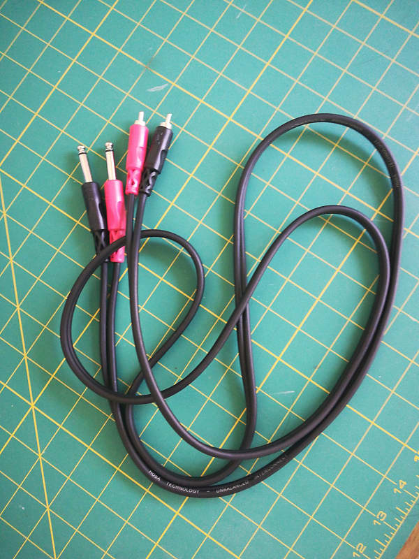 Hosa Dual 1/4" TS to Dual RCA Stereo Interconnect - 6ft image 1