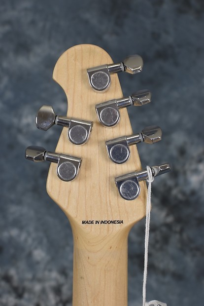 Sterling SUB Series Axis AX3 Electric Guitar by Music Man Sterling SUB Series Axis AX3 Electric Guitar by Music Man