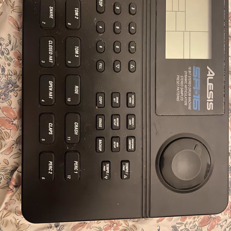 Alesis SR-16 Drum Machine w/ Power Supply Black | Reverb