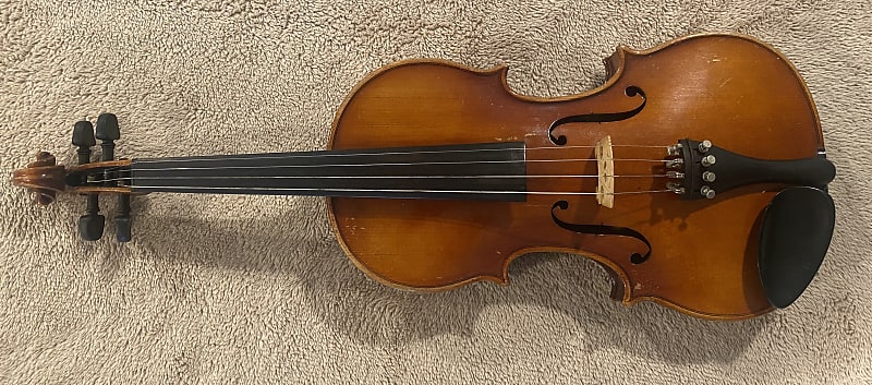 E.R. Pfretzschner Mittenwald OBB Copy of Antonius Stradivarius 1967 - Medium Dark image 1